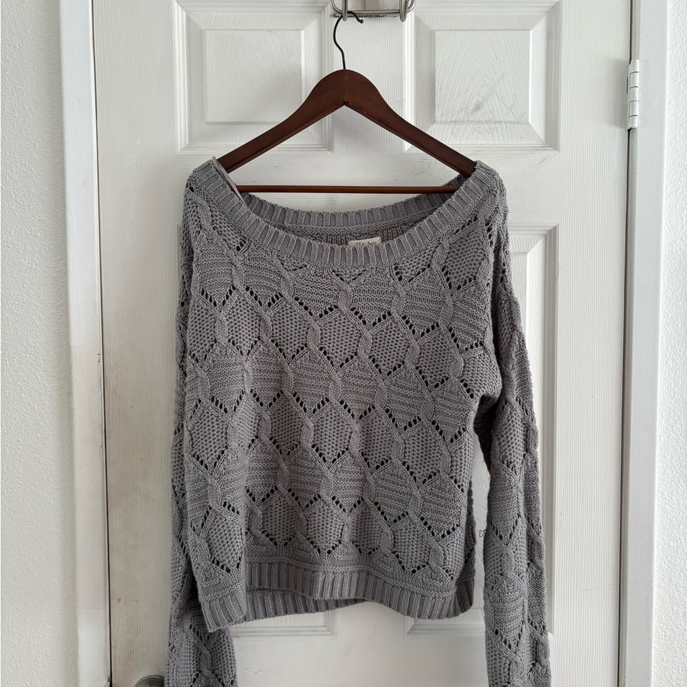 Elegant Gray Women's Knit Sweater